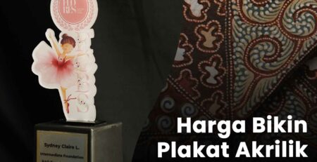 Kw artikel plakat wisuda Harga Bikin Plakat Akrilik. vol 20..jpg