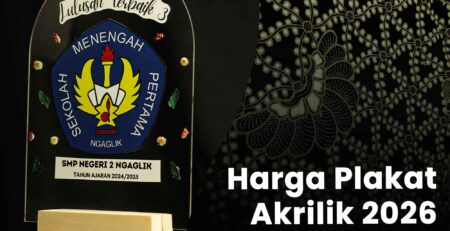 Kw artikel plakat wisuda Harga Pembuatan Plakat Akrilik. vol 20..jpg
