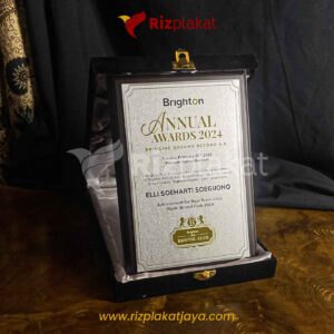 Plakat Penghargaan Box Eksklusif