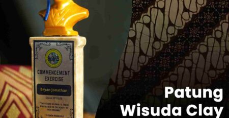 kw artikel PBN plakat wisuda patung wisuda dari clay Vol 10